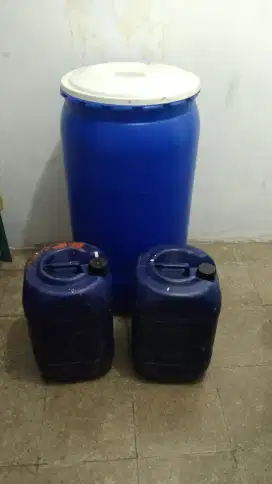 Drum plastik kapasitas 160 liter