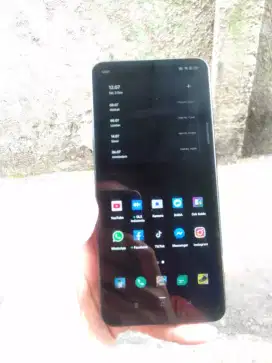 Oppo reno 2 sirip hiu Ram 8/256 lcd gantian sama bacdor jelek