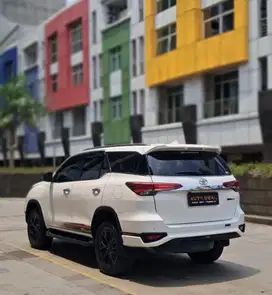 Tdp 1jt km 41rb Fortuner 2.4 VRZ TRD AT 2020 MODEL 2019 / 2021