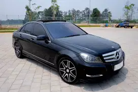 Panoramic Sunroof Mercedes Benz C250 AMG Plus 2014 LOW ODO 30.000