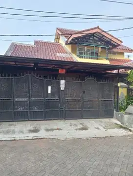 Rumah murah di Griya loka luas 281m² dekat pasar modern