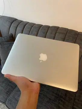 Macbook Pro 13 2015 8/256