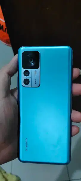 Dijual xiaomi 12t warna biru garansi resmi indonesia fullset mulus