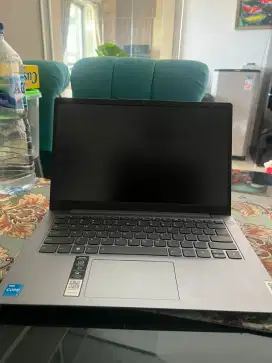 Lenovo Ideapad Slim 3 14itl6 256 GB 8 GB grey