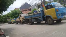 Urugan puing metrial rumah