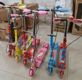 SCOOTER ANAK PMB IORA ( ADA REM TANGAN / OTOPED / SKUTER ANAK )