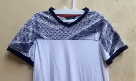 Anak GUESS T-Shirt Sz 8
			
100% Original