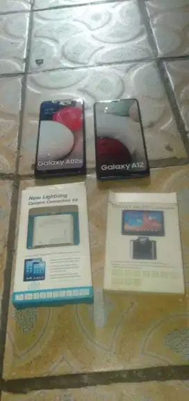 Se paket dummy hp.lawas dan konektor brg baru hrg murah se lg ada cpt