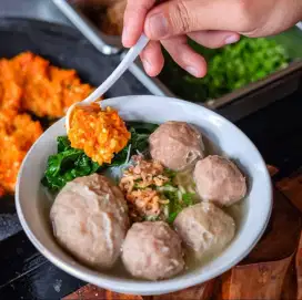 DI CARI LAKI LAKI UNTUK JUALAN BAKSO