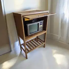 Box Tv stand Jadul 
Kayu jati Lawas
+ tv jadulnya