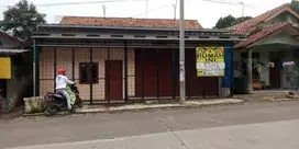 Dijual Murah Rumah + Toko Pinggir Jl Raya Dijual Murah di Purwakarta