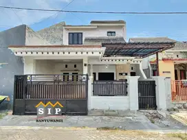 Dijual Rumah lantai 2 di Perumahan PJ 1 Boyolangu Giri Banyuwangi kota