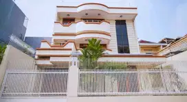Rumah 3 lantai jalan THALIB KRUKUT JAKARTA BARAT