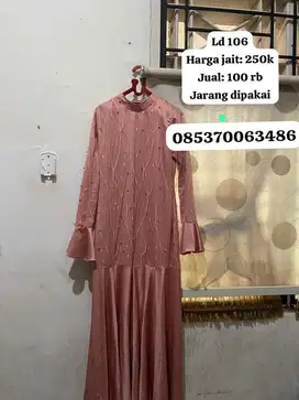 Baju kondangan wanita