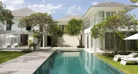 FOR SALE LUXURIOUS VILLA NEAR THE BEACH OF REAL NELAYAN CANGGU