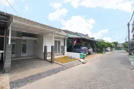 Rumah Minimalis Modern , Siap Huni 5 Menit ke Stasiun Cisauk