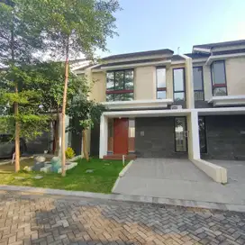 Dijual Rumah Gress North West Lake