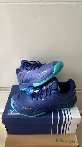 Sepatu Badminton Victor P800TD