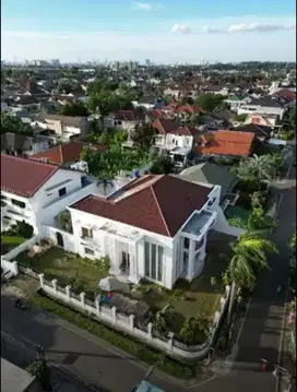 Rumah MEWAH BAK ISTANA LT 770 KOMPLEK DUREN SAWIT JAKTIM