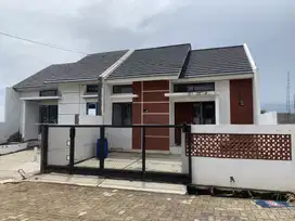 Rumah tanah luas komplek jatihandap Kpr dp 3 jt