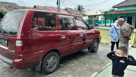 Toyota Kijang 2000 Bensin