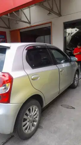 Toyota Etios Valco 2016 Bensin