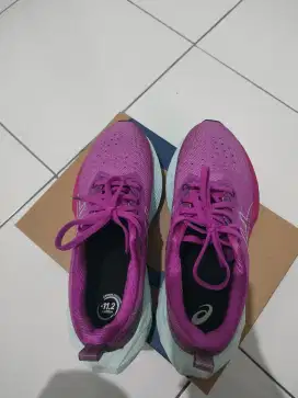 dijual sepatu asics novablast 4 size 39,5