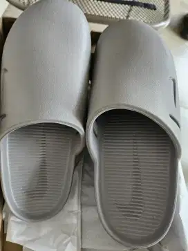 Nike Calm Mule Sandal Grey Like New