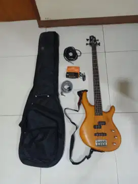 gitar bass cort action 4 string original, kayu tua