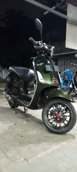 Vespa sprint 150  i get 2016 warna langka