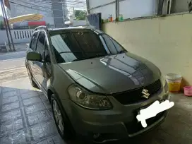 SUZUKI SX4(X-OVER) TAHUN 2013