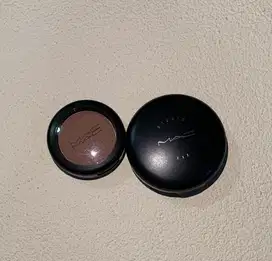 MAC Powder Shade NC43