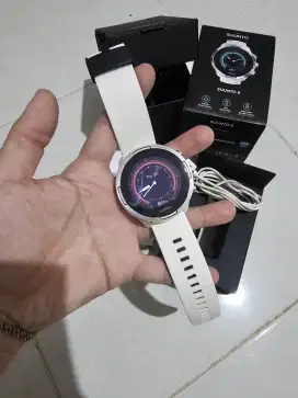 Jam tangan suunto 9 baro white