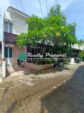 Jual Murah Rumah Town House 2 Lantai di Jatiwaringin