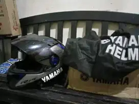 Helm ori yamaha R15