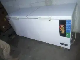 freezer bok merek RSA kapasitas 750 liter