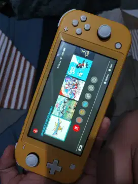 Nintendo Switch Lite Yellow