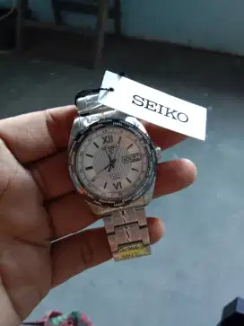 Jam tangan seiko SNZG63K1