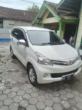 Dijual cepet Avanza th 2012 metic