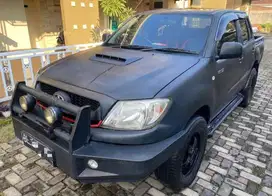 HILUX DC 2009 4X2 MANUAL BENSIN