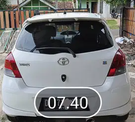 Yaris e manual 2011