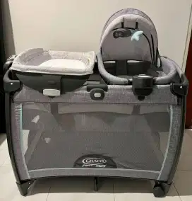 Baby box Graco pack n play day2dream