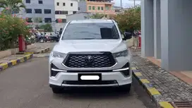 km 11 ribu toyota kijang innova zenix q hybrid modelista 2023 putih