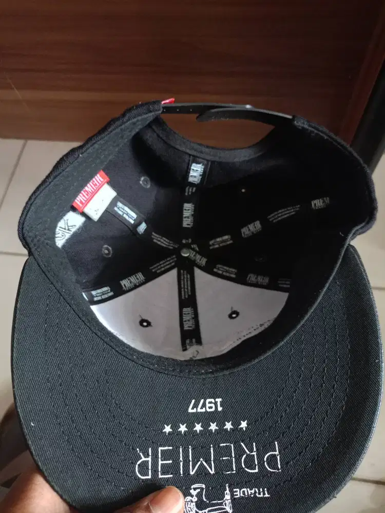 TOPI HANDCRAFTED 1977  ORIGINAL