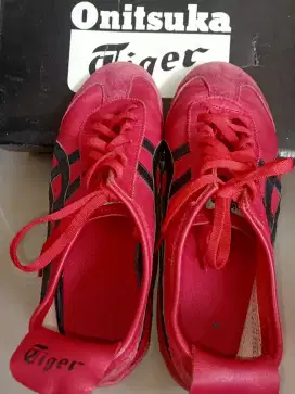 Sepatu second onitsuka original