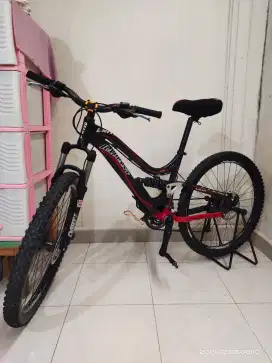 Dijual cepat Sepeda Premium UNITED MTB 26' RADIANT XCP