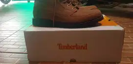 Sepatu timberland