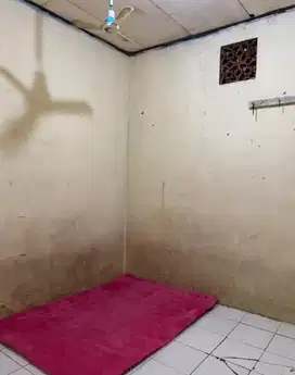 Kosan 3kamar kosong gang pinggir jln