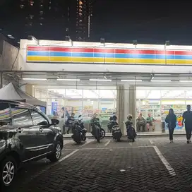 Dijual Komersial di Raya Kris Kencana Tersewa Indomaret