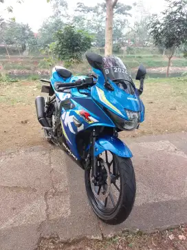 CASH CREDIT SUZUKI GSX 150 R 2017